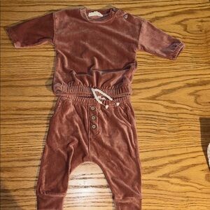 Jessica Simpson Kids Velvet Set in Rich Brown